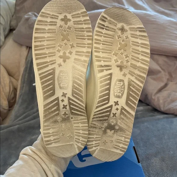 Hey Dude women’s Wendy slip in white shoes - Picture 5 of 6